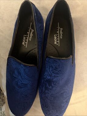 "Marcel" Blue Velvet
Frederico Leone Tuxedo
Shoes
FREDERICO LEONE